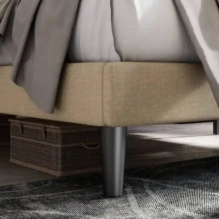 Lit plateforme réglable en hauteur, tapissé de lin, avec tête de lit capitonnée